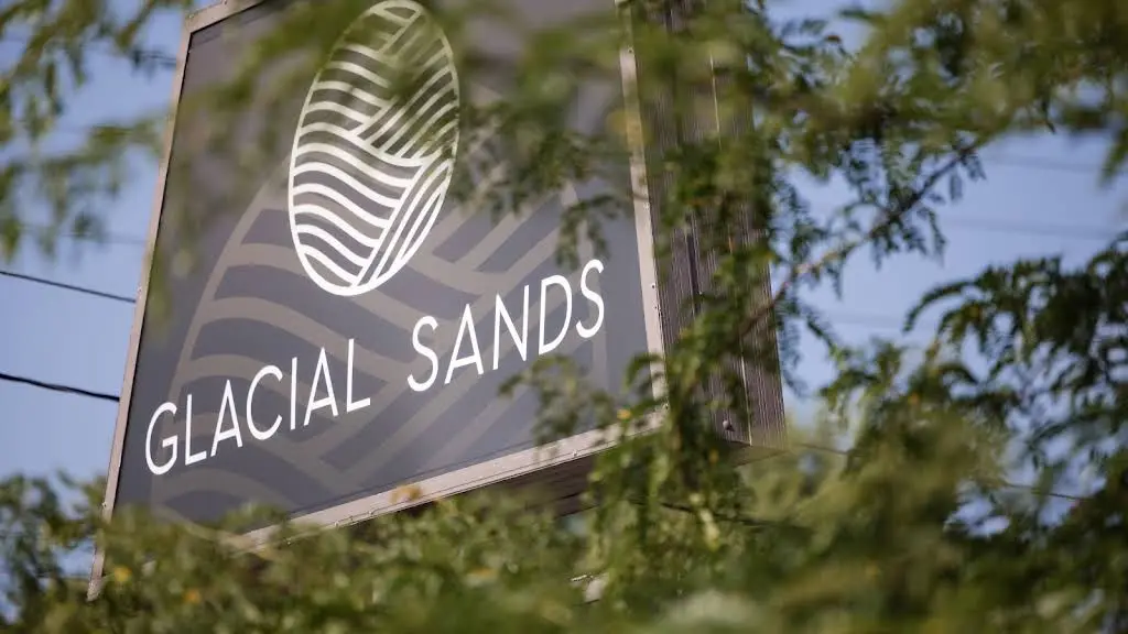 Glacial Sands Oral · Facial · Implant Surgery - Professional dental clinic exterior with modern facilities