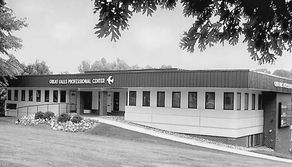 Loza Dental Great Falls - Professional dental clinic exterior with modern facilities