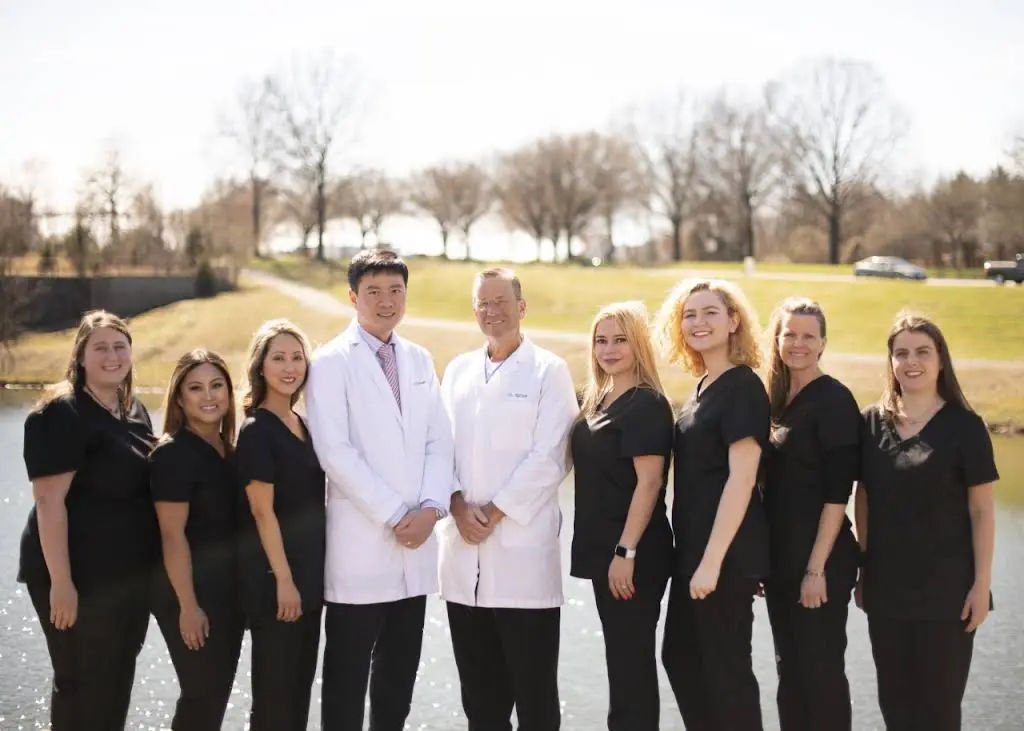 Chantilly Family & Cosmetic Dentistry - Professional dental clinic exterior with modern facilities