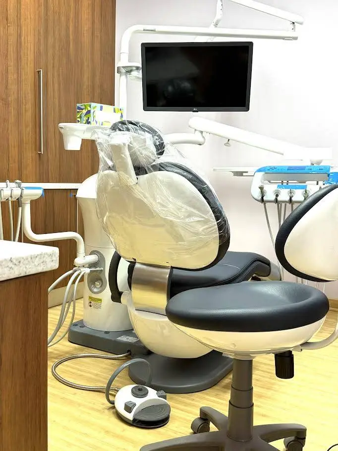 Mike C. Yeo, Doctor of Dental Surgery - Professional dental clinic exterior with modern facilities