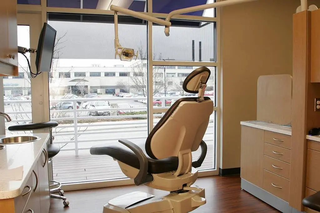 Dental Associates - MKE Beerline - Professional dental clinic exterior with modern facilities