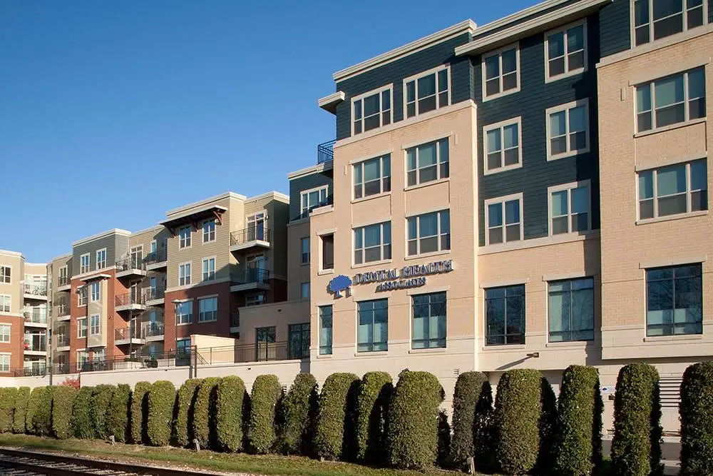 Dental Health Associates - University Clinic - Professional dental clinic exterior with modern facilities