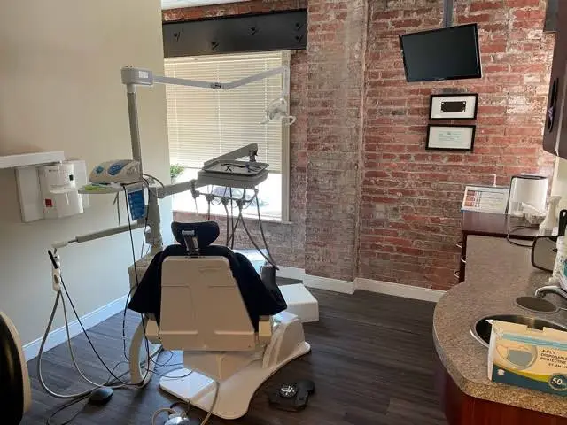 Canton Dental Associates - Professional dental clinic exterior with modern facilities