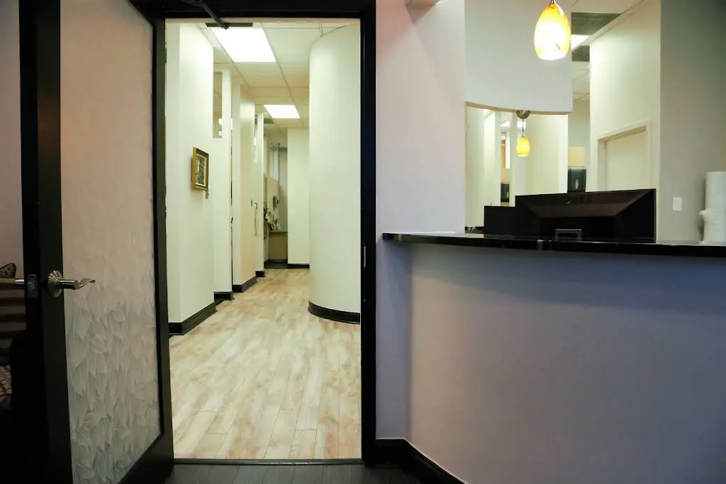 Centreville Dental Wellness Center - Professional dental clinic exterior with modern facilities