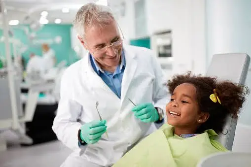 Emergency Dentist and Denture - Professional dental clinic exterior with modern facilities