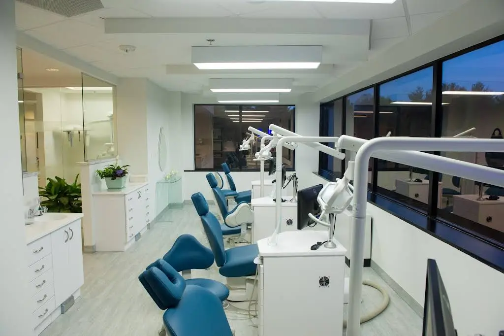 Sunrise Orthodontics - Professional dental clinic exterior with modern facilities
