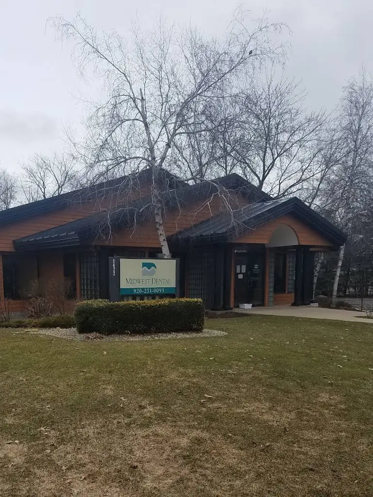 Midwest Dental - Oshkosh South - Professional dental clinic exterior with modern facilities