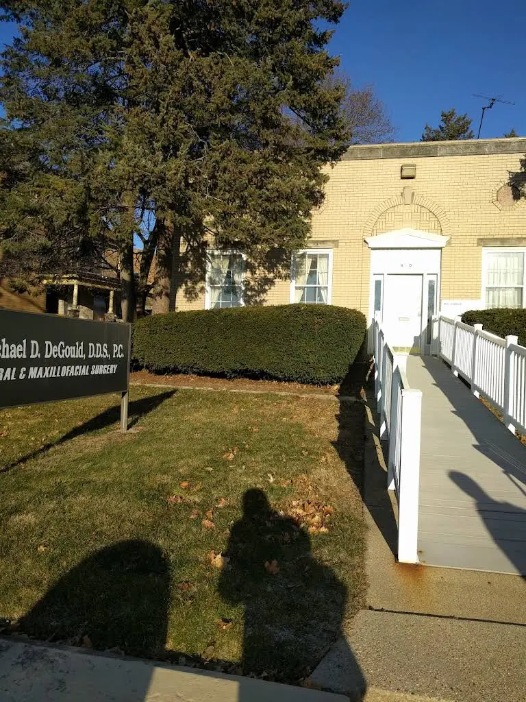 Michael De Gould, DDS, PC - Professional dental clinic exterior with modern facilities