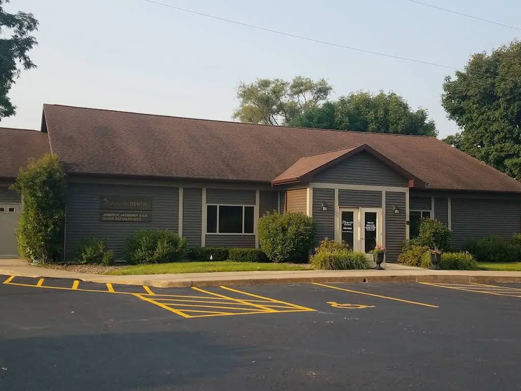 Platteville Dental - Professional dental clinic exterior with modern facilities