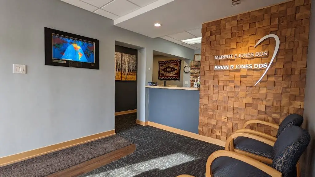 Jesup Iowa Family Dentistry - Professional dental clinic exterior with modern facilities
