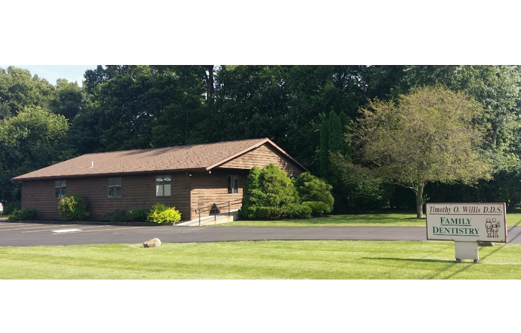 Timothy O Willis, DDS - Professional dental clinic exterior with modern facilities