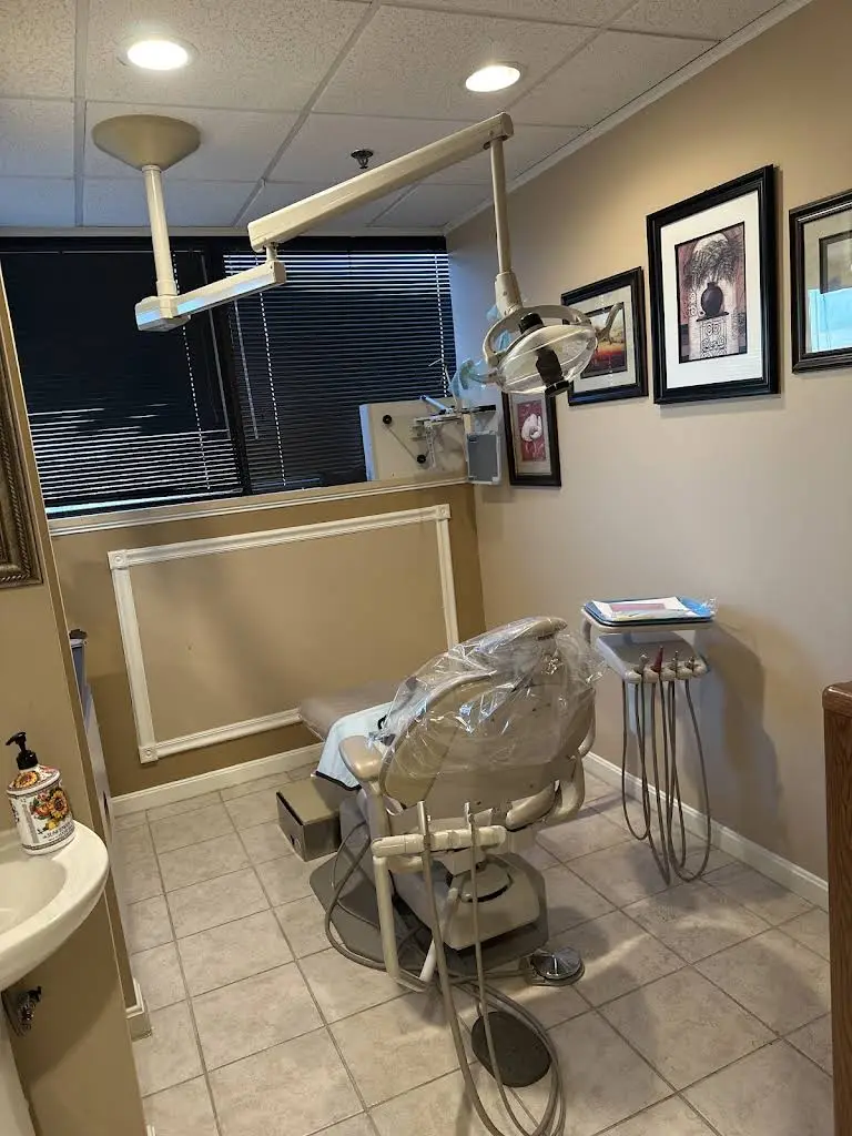 Inova Dental Clinic - Professional dental clinic exterior with modern facilities