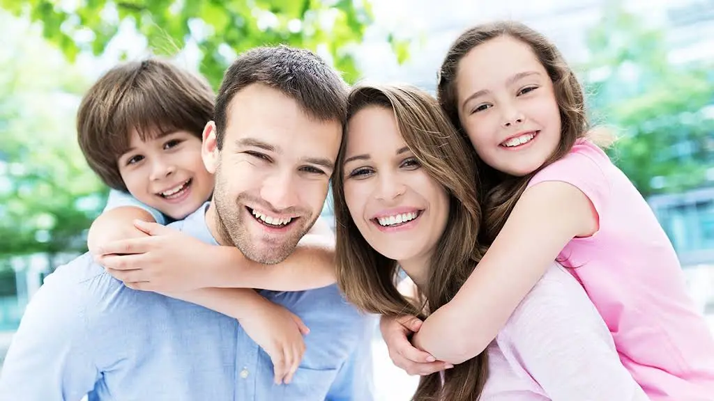 RenovaSmiles - Manassas - Professional dental clinic exterior with modern facilities