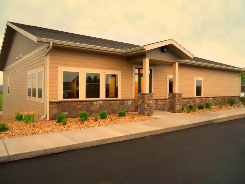 Mineral Point Family Dentistry - Professional dental clinic exterior with modern facilities