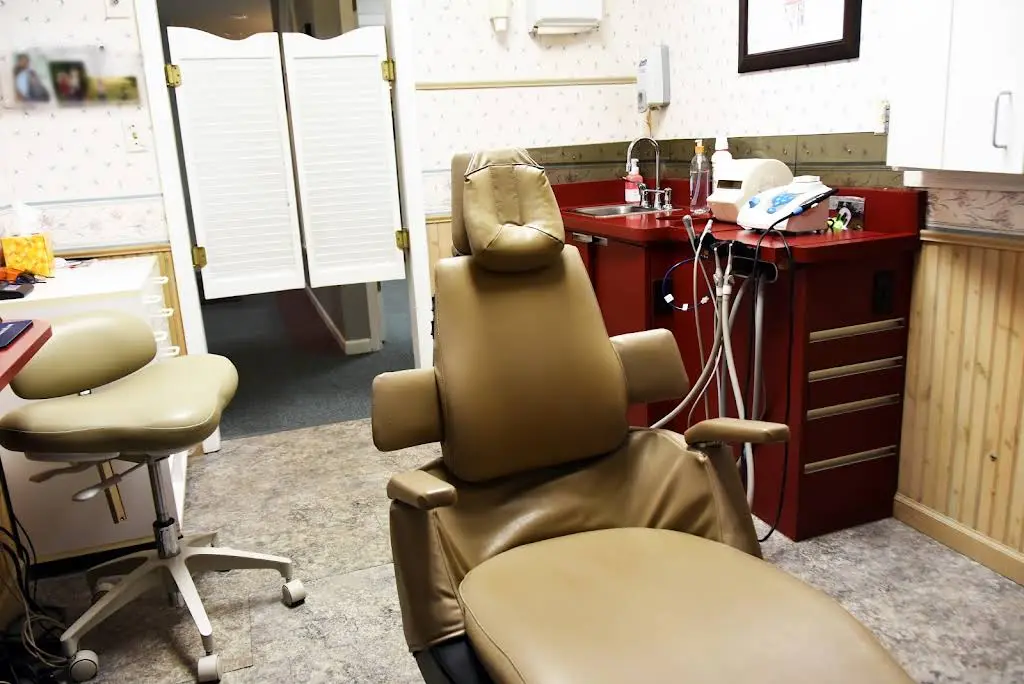 Stockton Dental Center - Professional dental clinic exterior with modern facilities