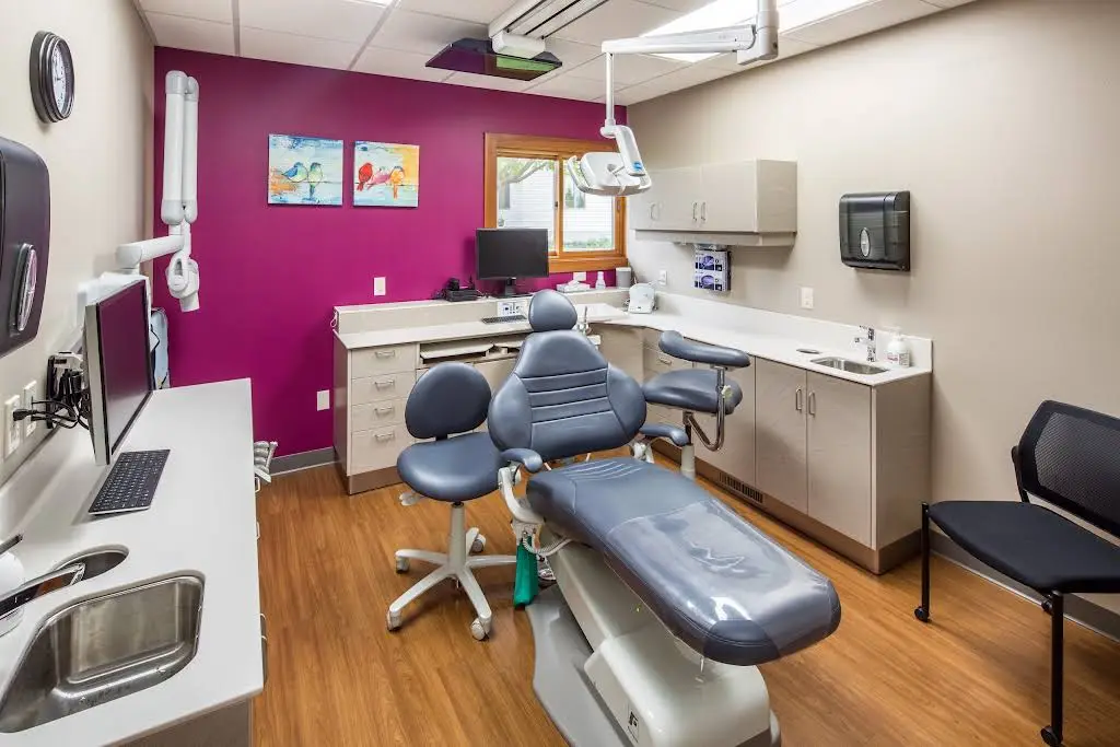 Northeast Iowa Pediatric Dentistry - Professional dental clinic exterior with modern facilities