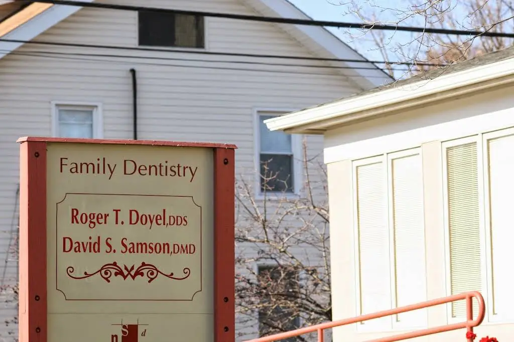 Samson Dental Associates - Professional dental clinic exterior with modern facilities