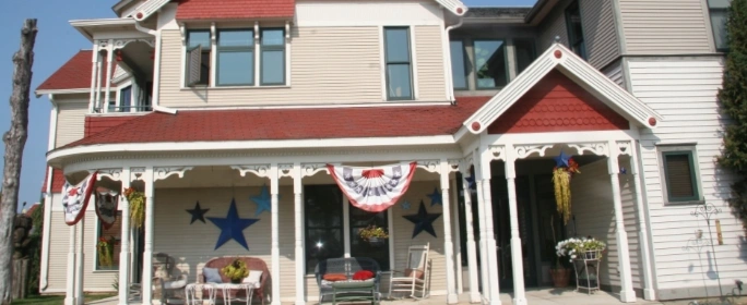 Family Dental Care: Russell Christian DDS - Professional dental clinic exterior with modern facilities