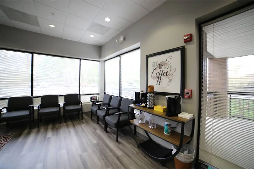 Dolfield Dental of Owings Mills - Professional dental clinic exterior with modern facilities