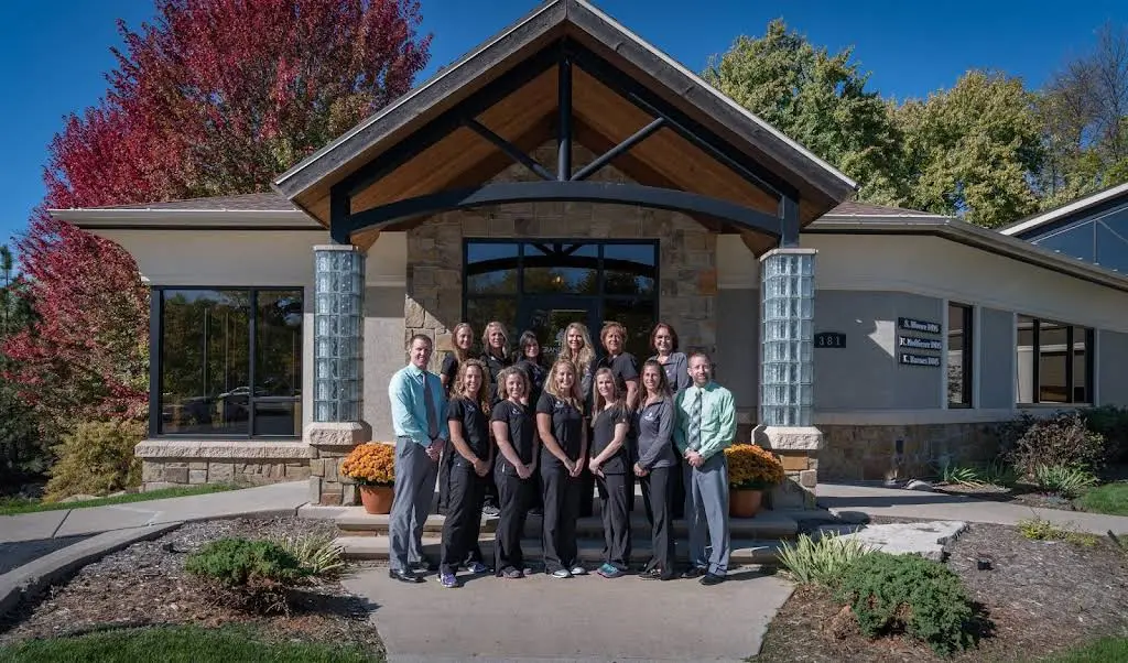 Grand View Family and Cosmetic Dentistry - Professional dental clinic exterior with modern facilities