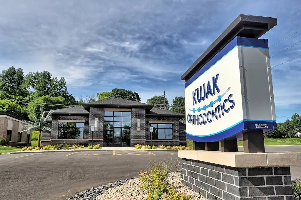 Kujak Orthodontics - Professional dental clinic exterior with modern facilities