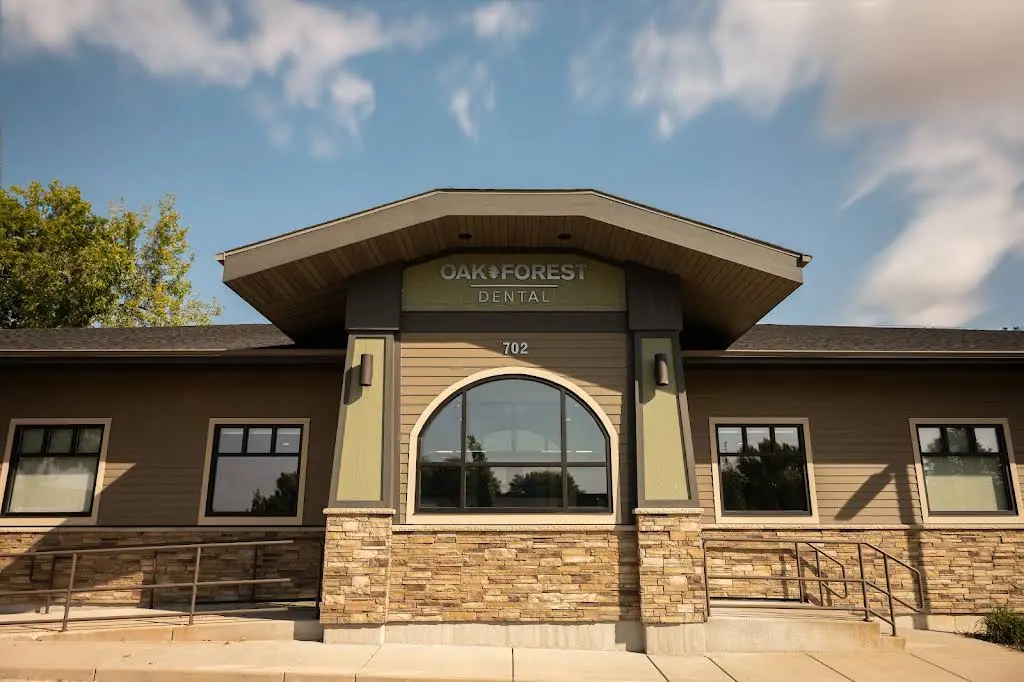 Oak Forest Dental - Professional dental clinic exterior with modern facilities