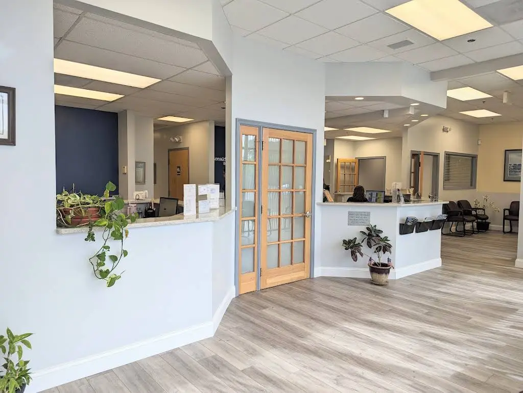 Ashburn Dental Center - Ronald Ray DDS & Peajmun Razmjou DDS & Associates