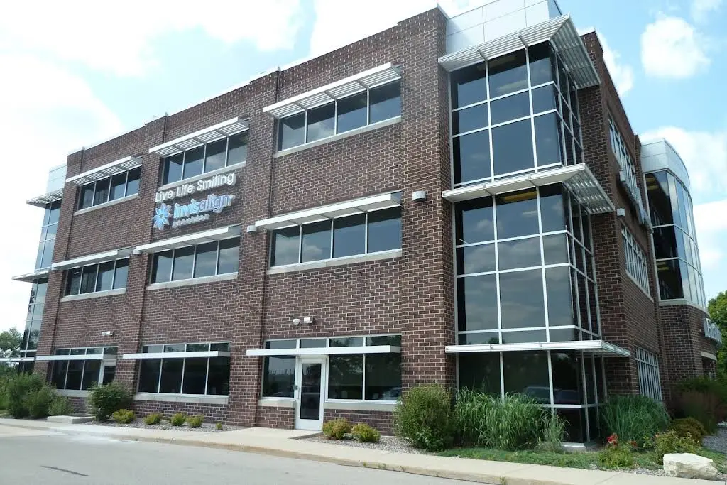 Live Life Smiling Family Dentistry - Appleton - Professional dental clinic exterior with modern facilities