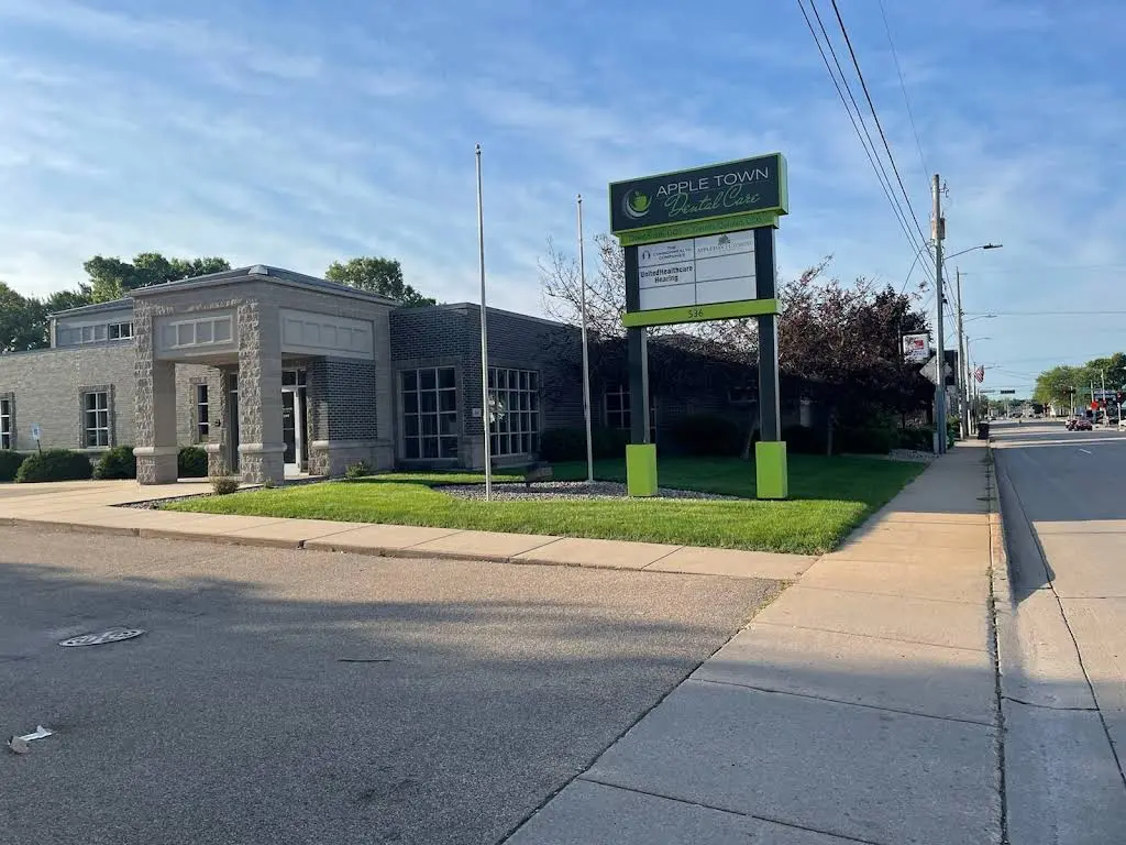 Apple Town Dental Care - Professional dental clinic exterior with modern facilities