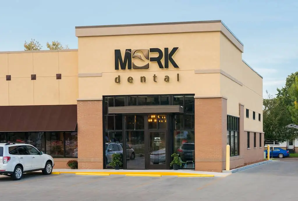 Mork Dental - Professional dental clinic exterior with modern facilities