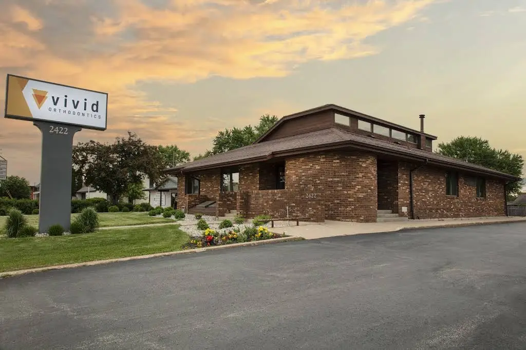 Vivid Orthodontics - Professional dental clinic exterior with modern facilities