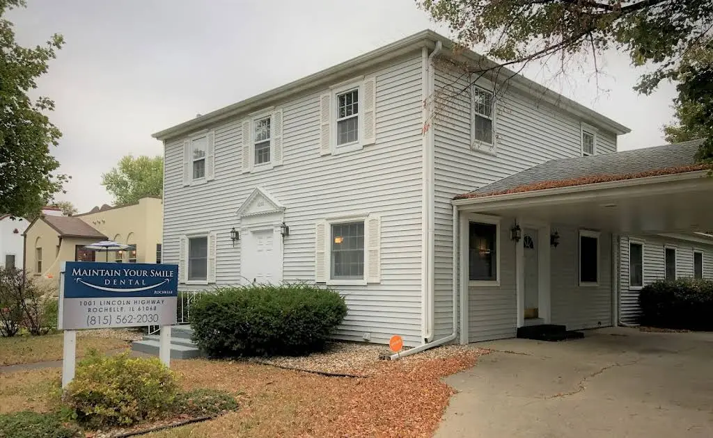 Maintain Your Smile Rochelle - Professional dental clinic exterior with modern facilities