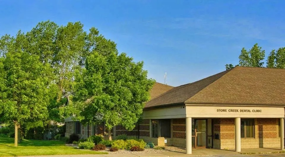 Dental Center of North Iowa - Britt - Professional dental clinic exterior with modern facilities