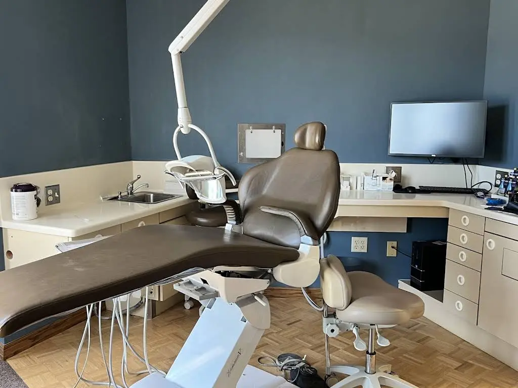 Serenity Healthy Smiles - Professional dental clinic exterior with modern facilities