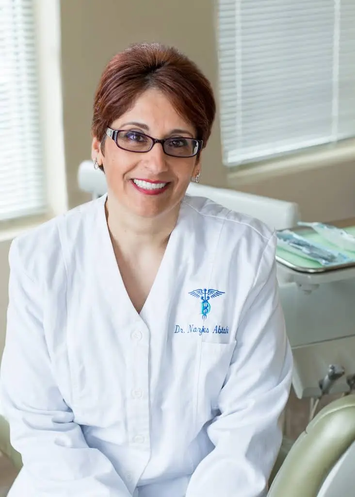 Your Community Smile: Narjes Abtahi, DDS - Professional dental clinic exterior with modern facilities