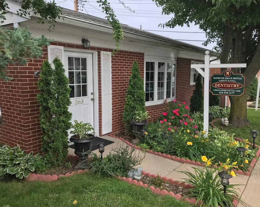 Havre de Grace Dental - Professional dental clinic exterior with modern facilities