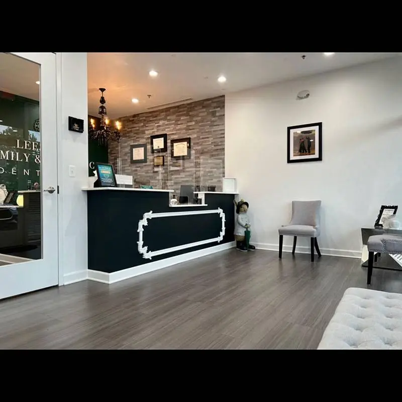 Leesburg Family and Cosmetic Dentistry - Professional dental clinic exterior with modern facilities