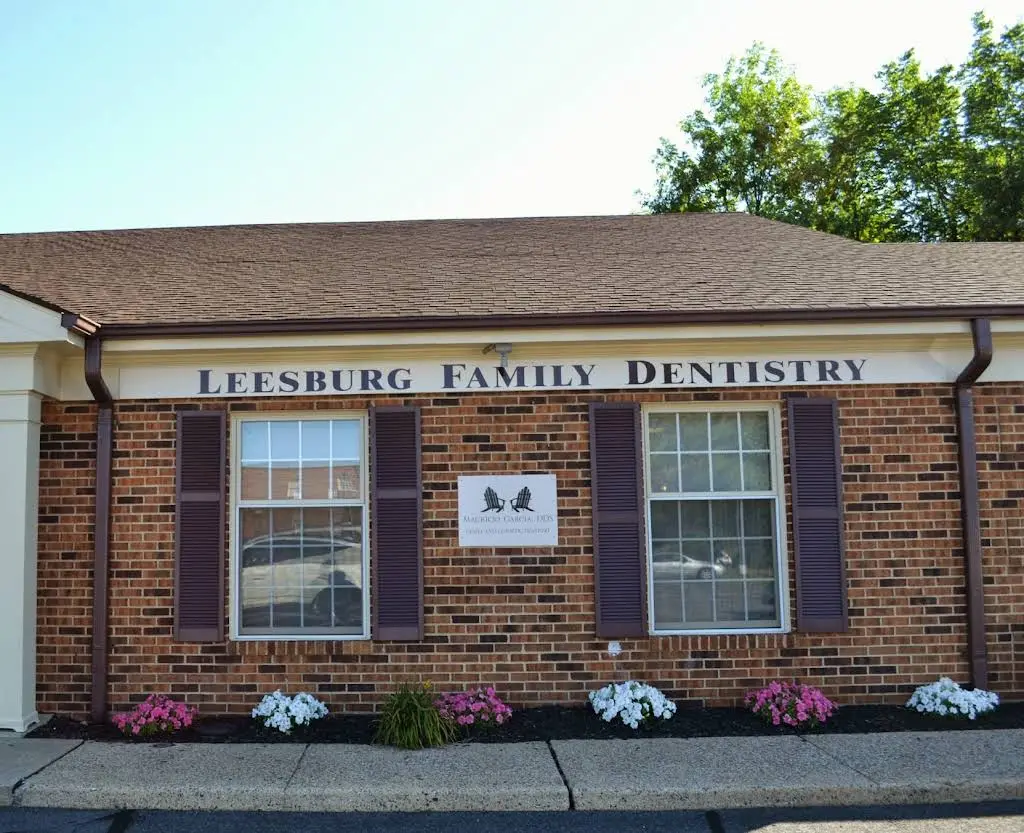 Leesburg Family Dentistry - Professional dental clinic exterior with modern facilities