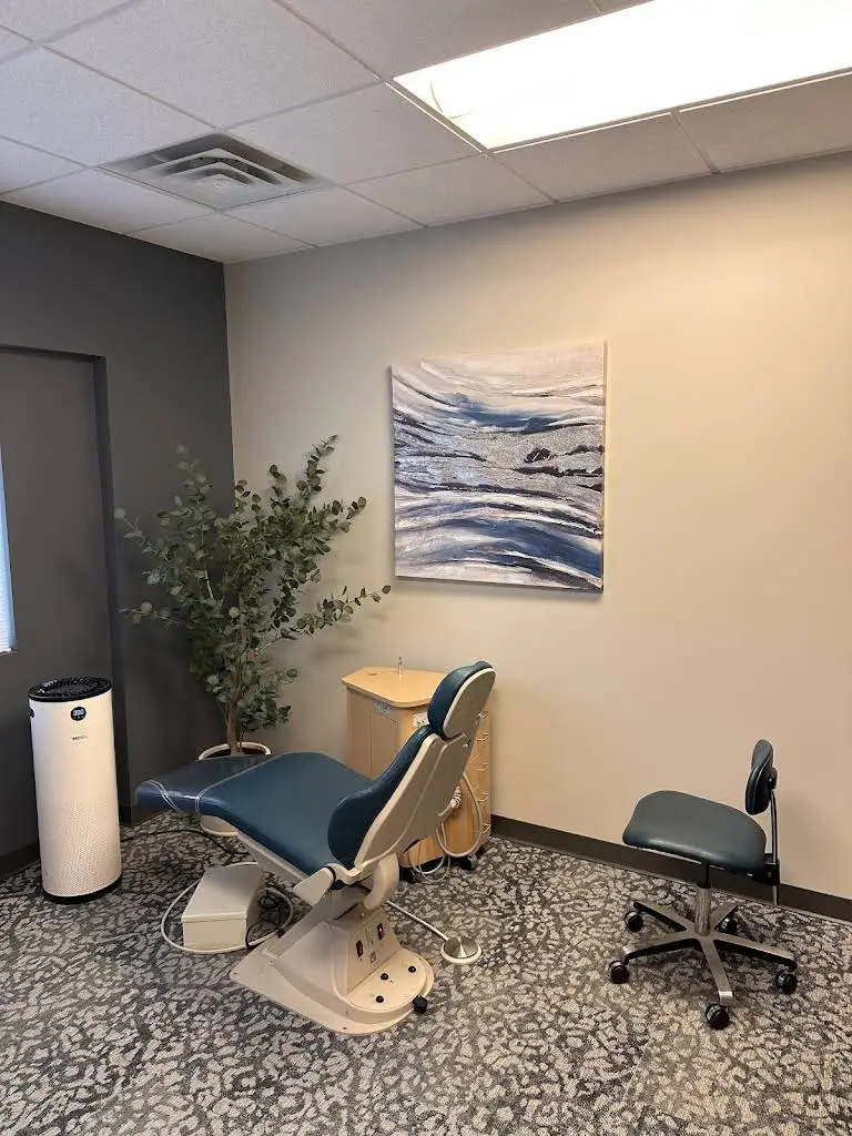 Cosmopolitan Orthodontics - Professional dental clinic exterior with modern facilities
