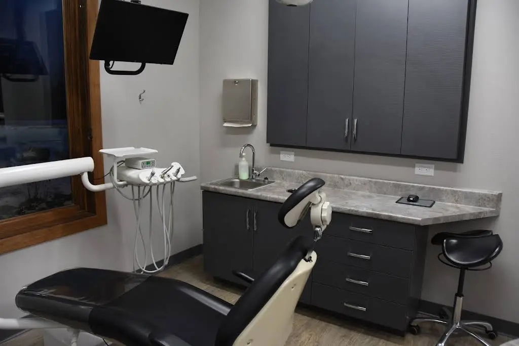 OakPark Dental - Eau Claire - Professional dental clinic exterior with modern facilities