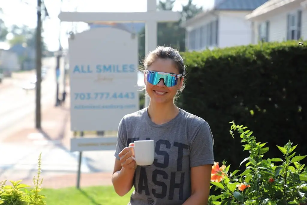 All Smiles Leesburg - Professional dental clinic exterior with modern facilities