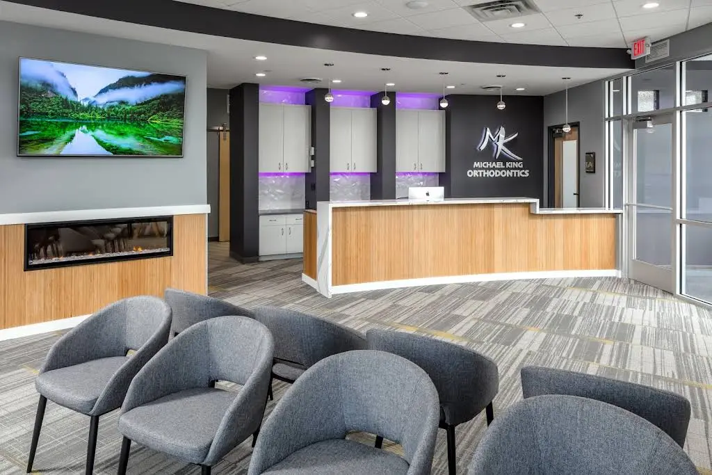 Michael King Orthodontics - Professional dental clinic exterior with modern facilities