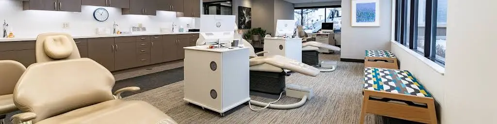 Vayda Orthodontics - Professional dental clinic exterior with modern facilities