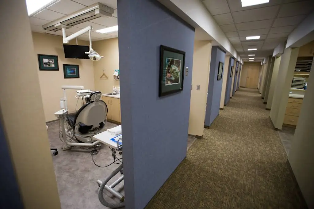 Weddell Dental - Professional dental clinic exterior with modern facilities