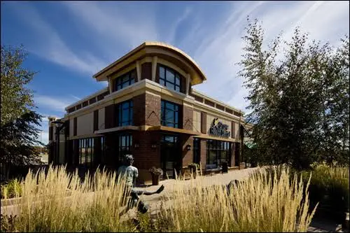 Grove Health Dental - Professional dental clinic exterior with modern facilities