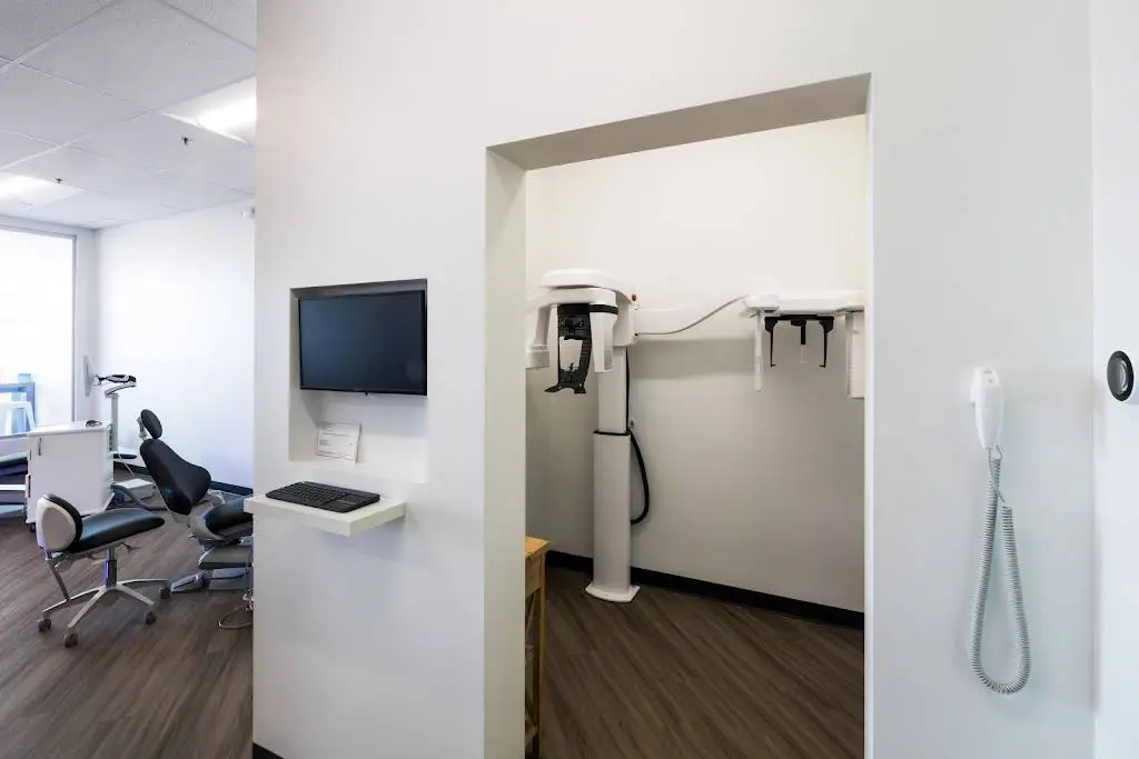 Smile Orthodontics Maple Grove - Professional dental clinic exterior with modern facilities