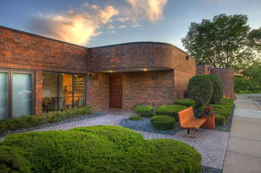 Edina Family Dental - Professional dental clinic exterior with modern facilities