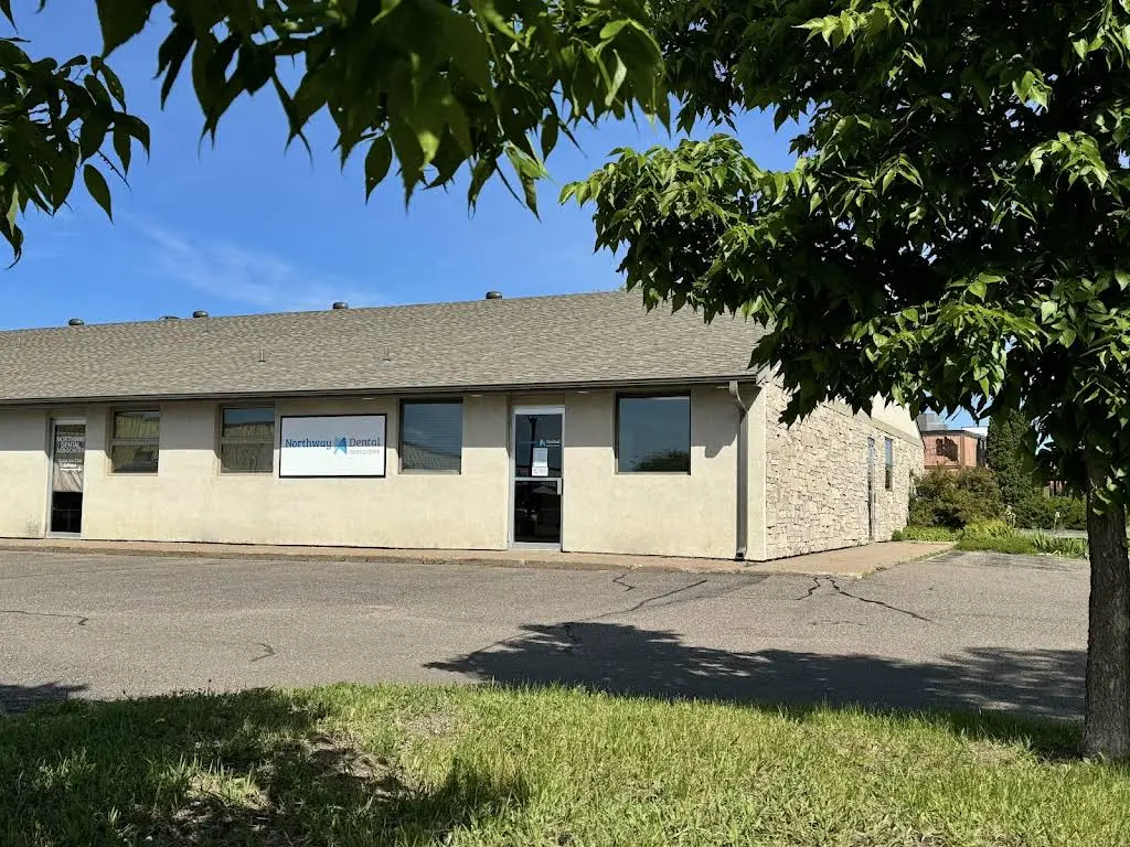 Northway Dental Associates - Clearwater - Professional dental clinic exterior with modern facilities