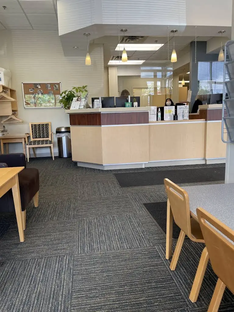 Metro Dentalcare Eagan - Professional dental clinic exterior with modern facilities
