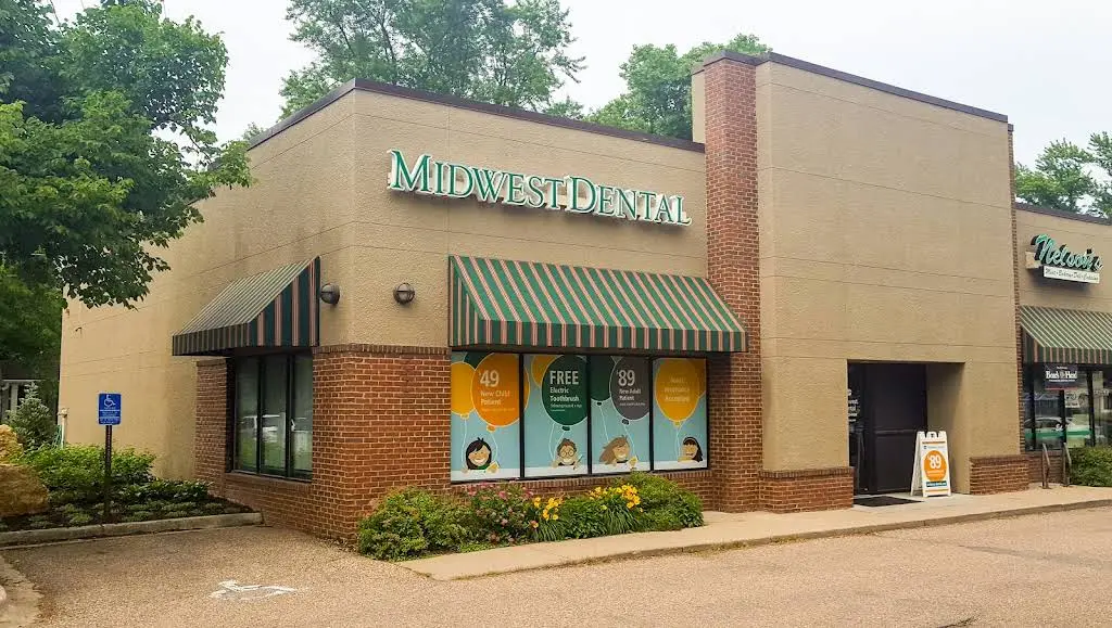 Midwest Dental - St. Louis Park - Professional dental clinic exterior with modern facilities